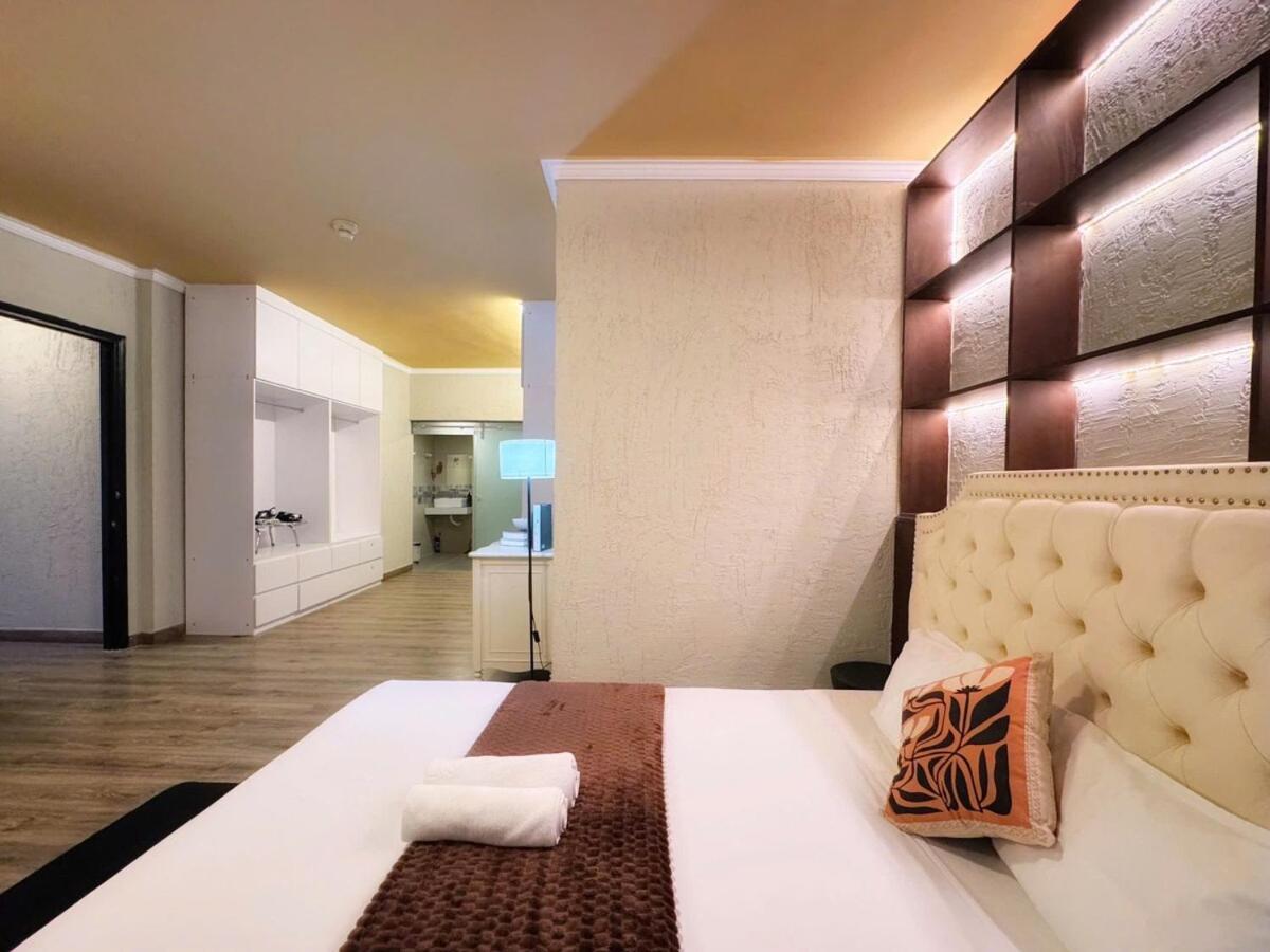 Apartment Skyline Luxeretreat 3br 4ba Walk To Bui Vien