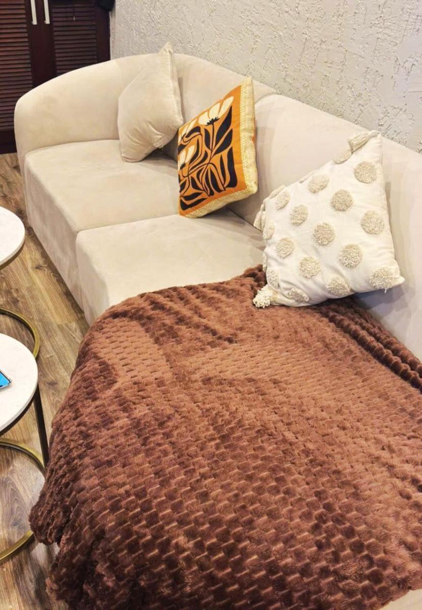 Skyline Luxeretreat 3br 4ba Walk To Bui Vien Apartment *